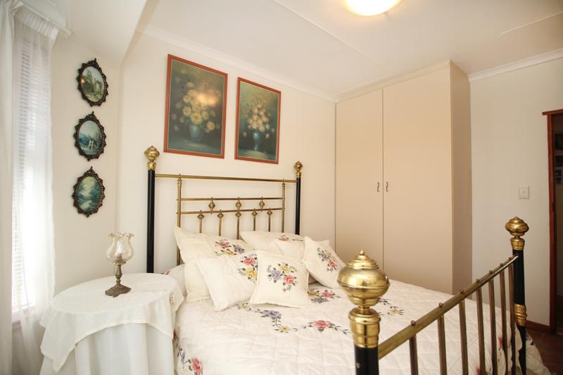 4 Bedroom Property for Sale in Fraaiuitsig Western Cape